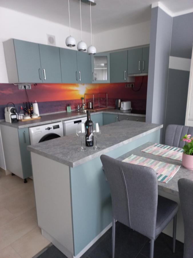Krisztina Apartman Leilighet Salgótarján Eksteriør bilde