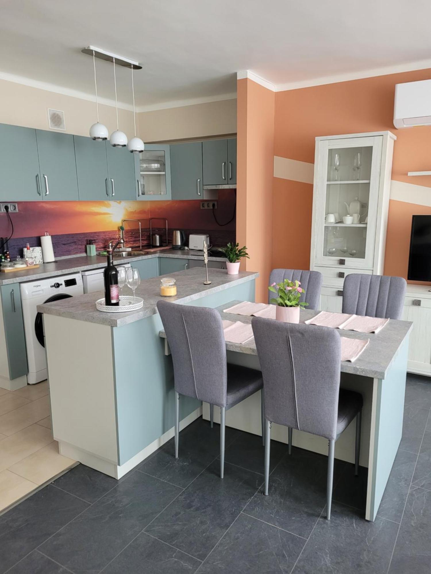 Krisztina Apartman Leilighet Salgótarján Eksteriør bilde